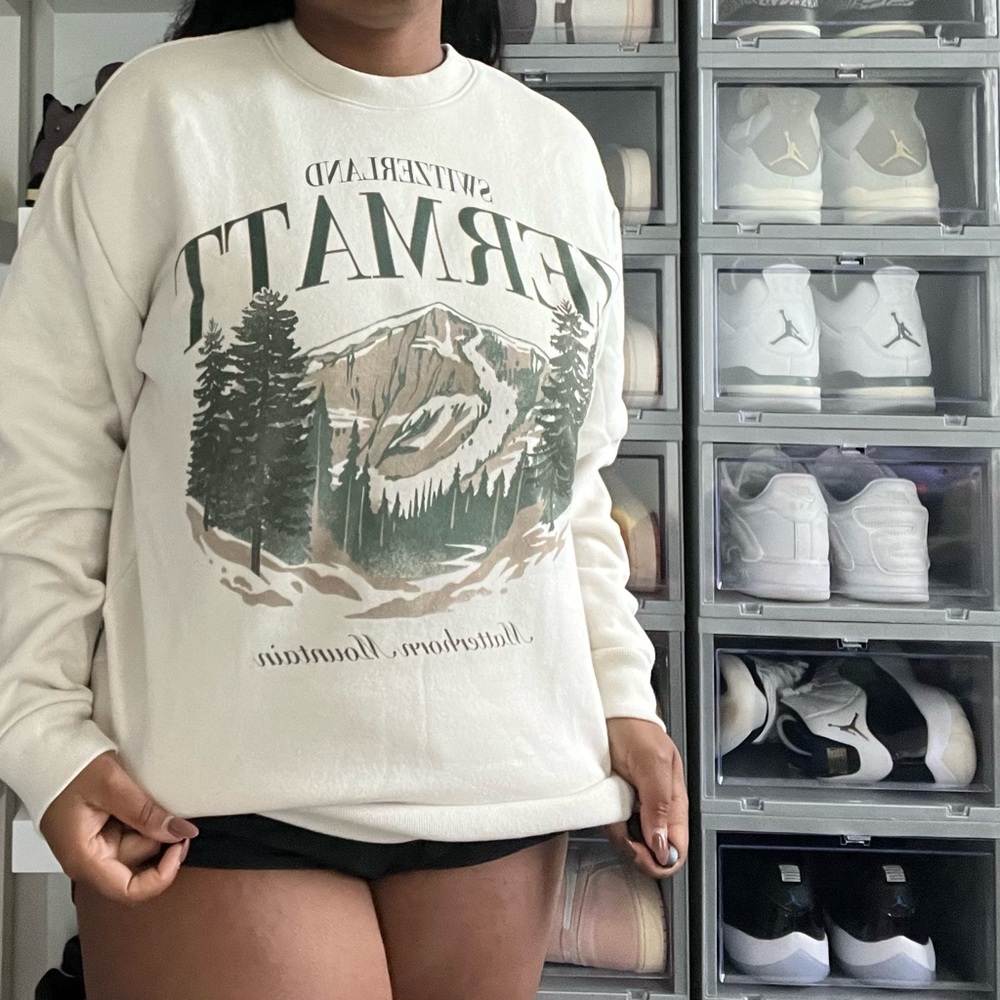 HOLLISTER SWEATSHIRT